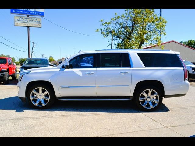 2016 Cadillac Escalade ESV Luxury Collection