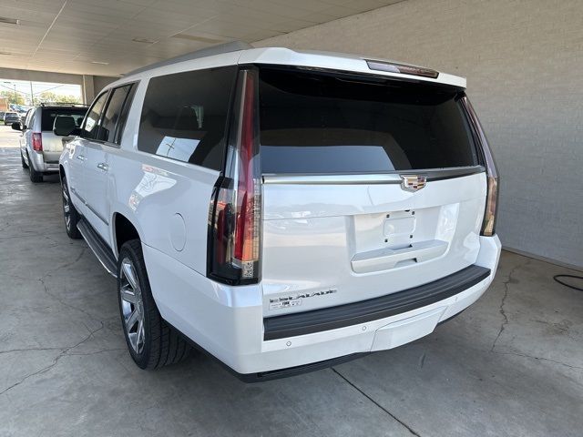 2016 Cadillac Escalade ESV Luxury Collection