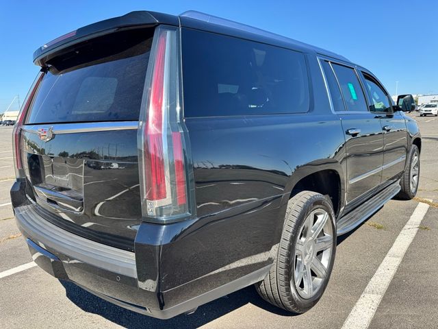 2016 Cadillac Escalade ESV Luxury Collection