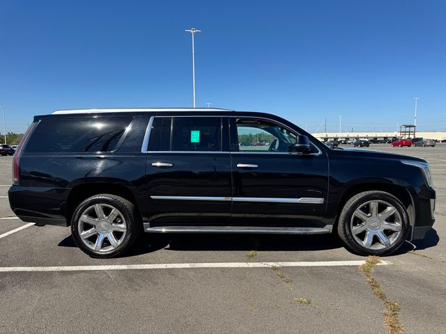 2016 Cadillac Escalade ESV Luxury Collection