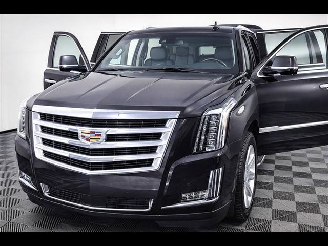 2016 Cadillac Escalade ESV Luxury Collection