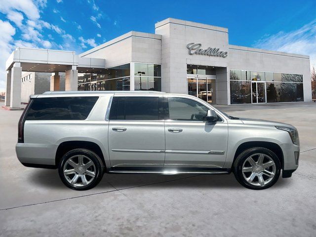 2016 Cadillac Escalade ESV Luxury Collection