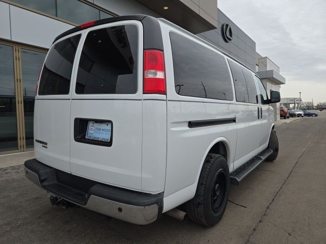 2016 Chevrolet Express LT