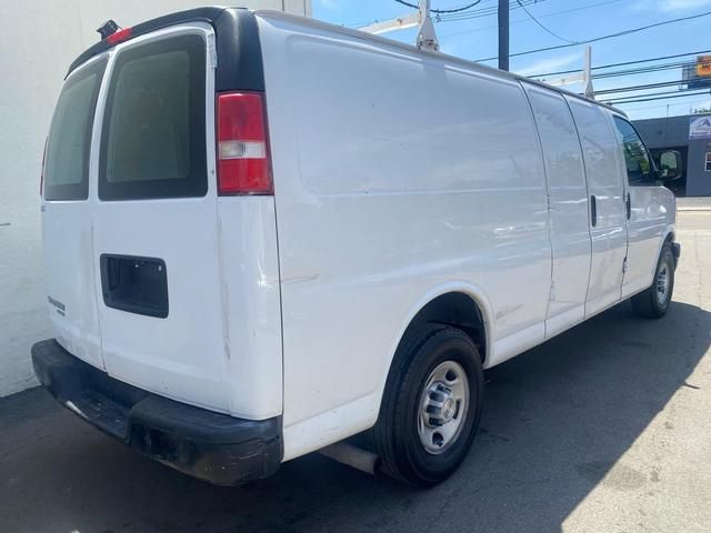 2016 Chevrolet Express Base