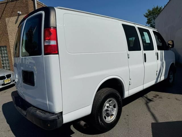 2016 Chevrolet Express Base