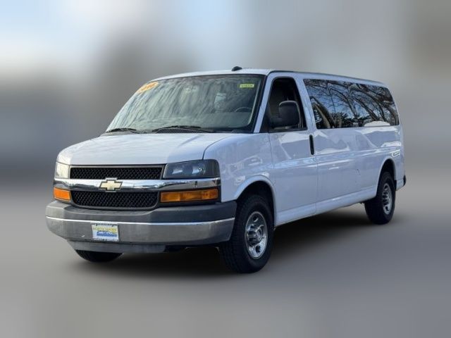 2016 Chevrolet Express LT