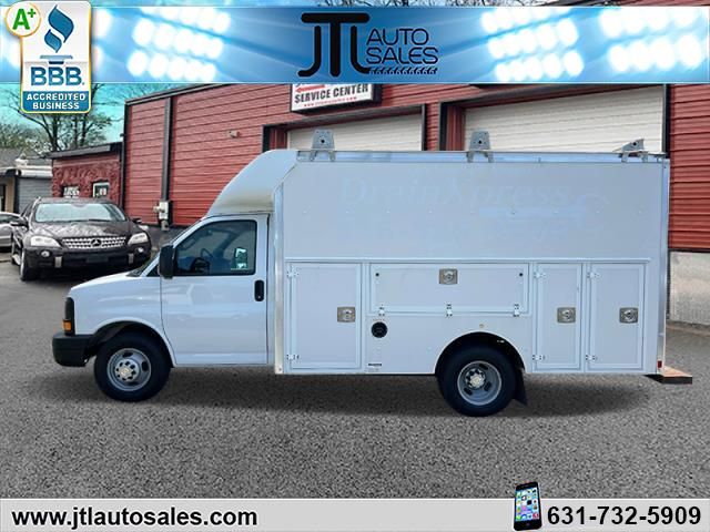 2016 Chevrolet Express Base