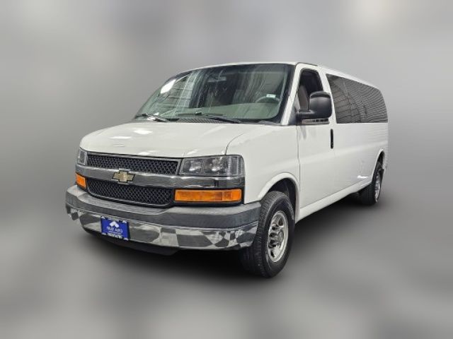 2016 Chevrolet Express LT