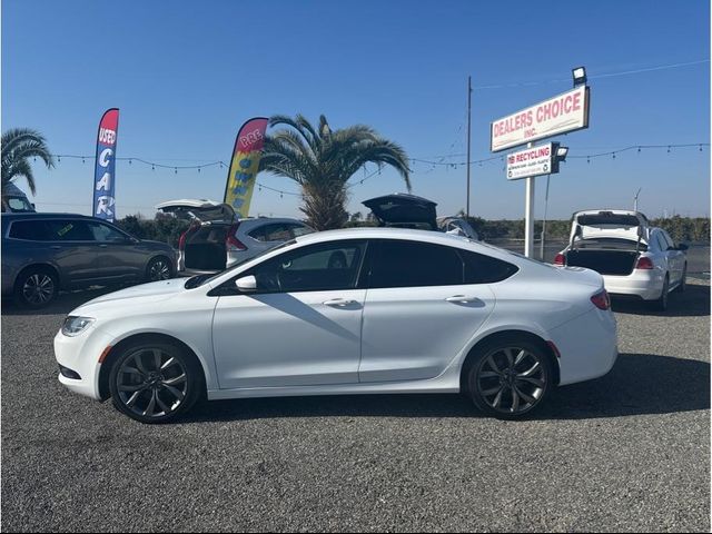 2016 Chrysler 200 S