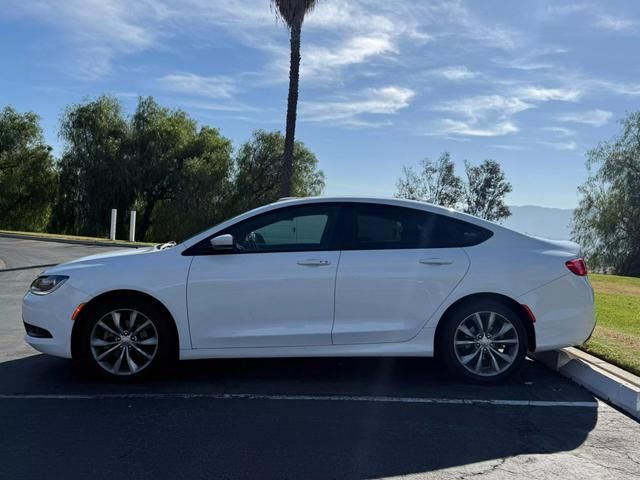 2016 Chrysler 200 S