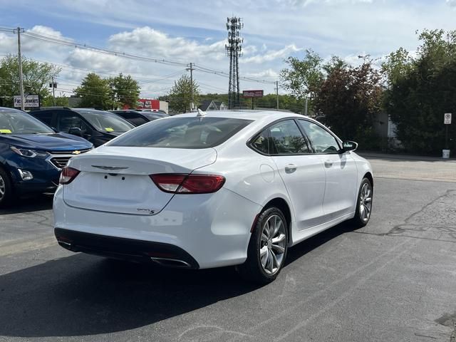 2016 Chrysler 200 S