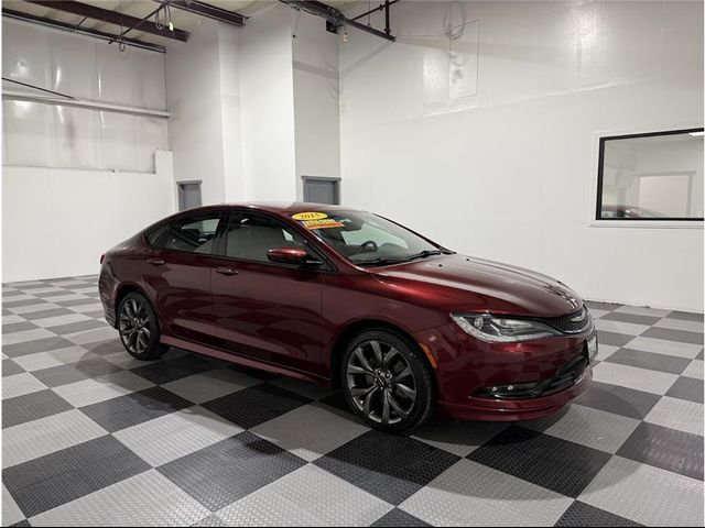 2016 Chrysler 200 S