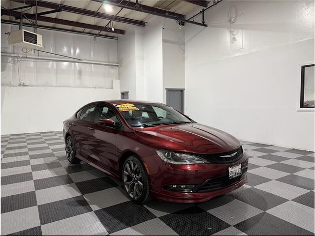 2016 Chrysler 200 S