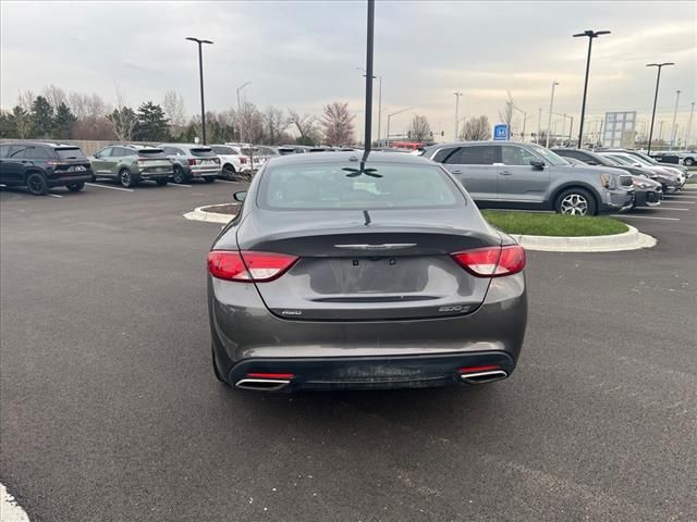 2016 Chrysler 200 S