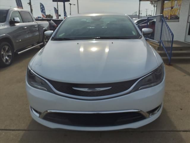 2016 Chrysler 200 C