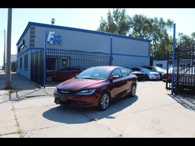 2016 Chrysler 200 S