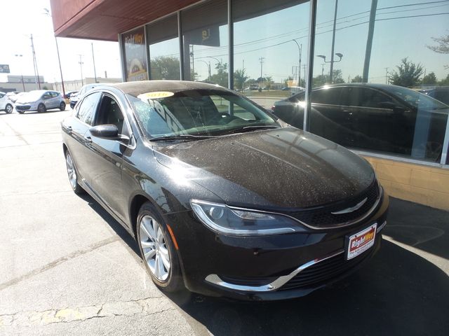 2016 Chrysler 200 Limited