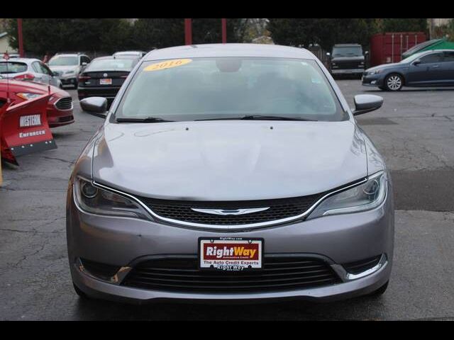 2016 Chrysler 200 Limited