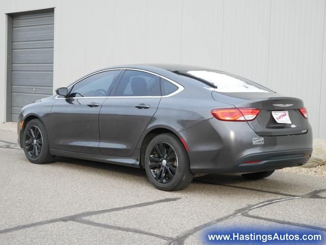 2016 Chrysler 200 Touring