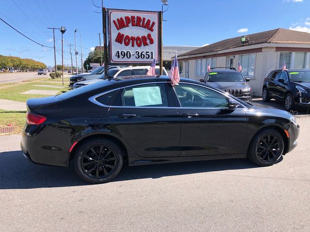 2016 Chrysler 200 C