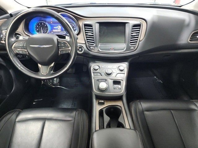 2016 Chrysler 200 C