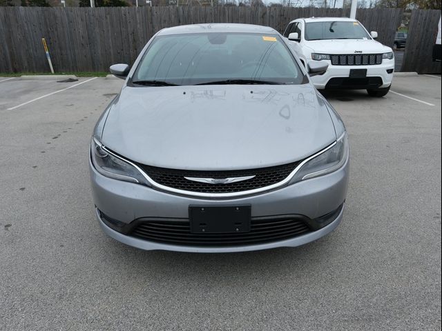 2016 Chrysler 200 Touring