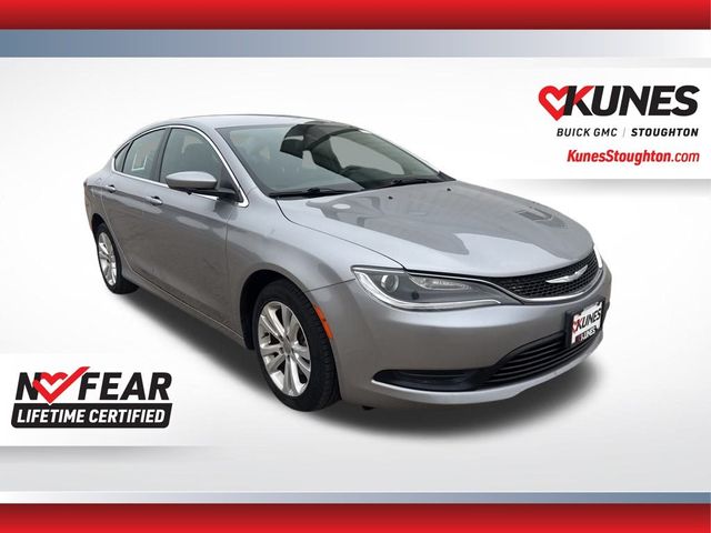 2016 Chrysler 200 Touring