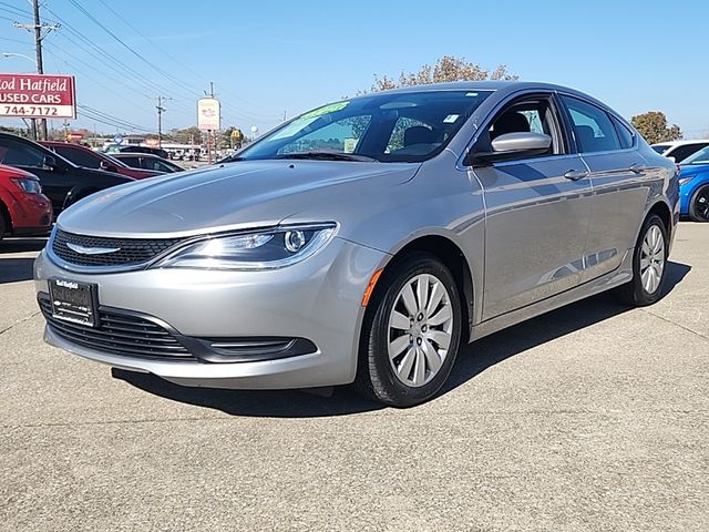 2016 Chrysler 200 LX