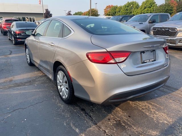 2016 Chrysler 200 LX