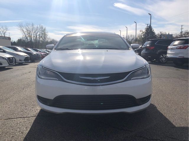 2016 Chrysler 200 Touring