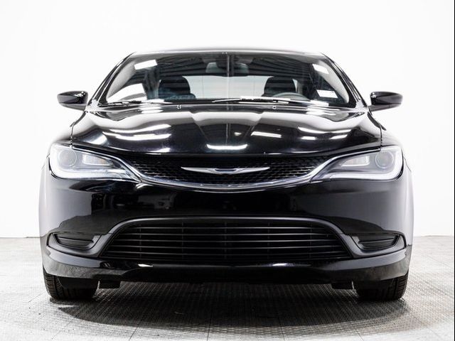 2016 Chrysler 200 Touring