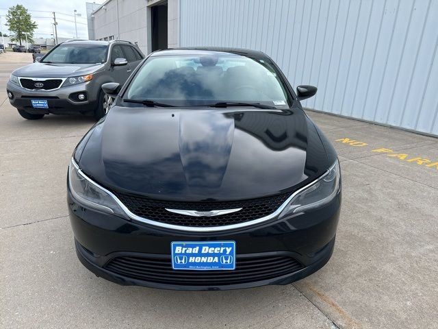 2016 Chrysler 200 Touring