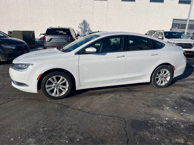 2016 Chrysler 200 Limited