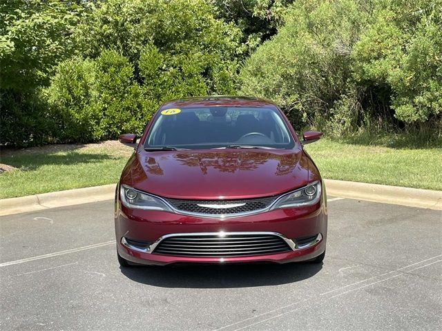 2016 Chrysler 200 Limited