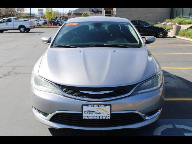 2016 Chrysler 200 Limited