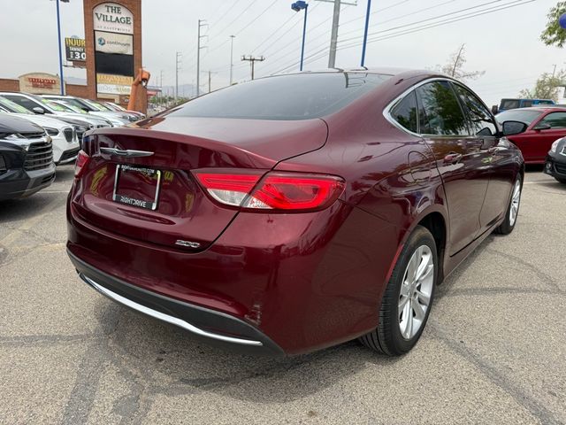 2016 Chrysler 200 Limited