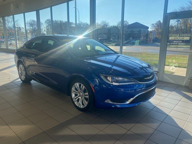 2016 Chrysler 200 Limited