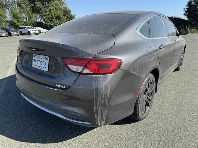 2016 Chrysler 200 Limited