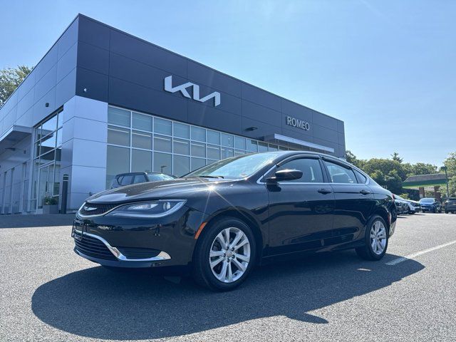 2016 Chrysler 200 Limited