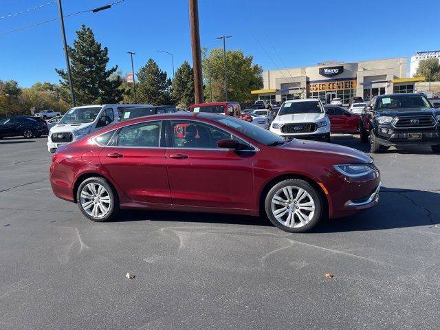 2016 Chrysler 200 Limited