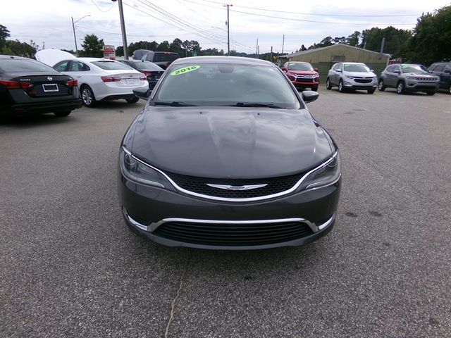 2016 Chrysler 200 Limited