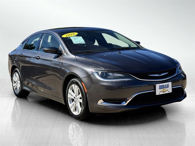 2016 Chrysler 200 Limited