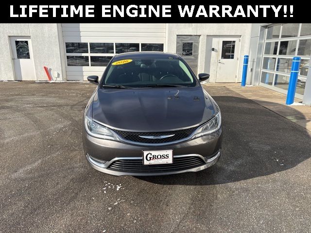 2016 Chrysler 200 Limited