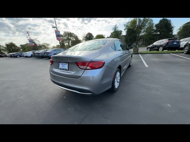 2016 Chrysler 200 Limited