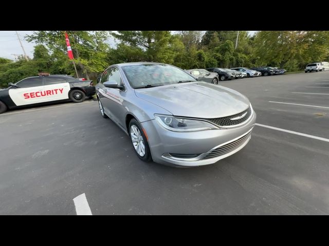 2016 Chrysler 200 Limited