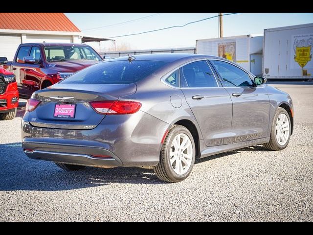 2016 Chrysler 200 Limited