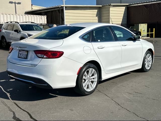 2016 Chrysler 200 Limited