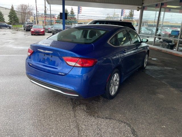 2016 Chrysler 200 Limited