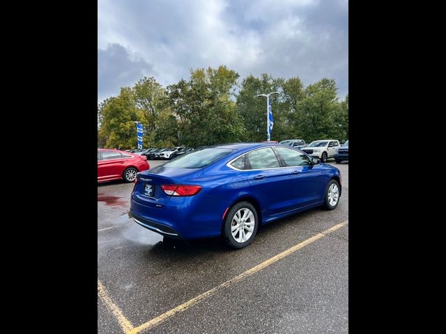 2016 Chrysler 200 Limited