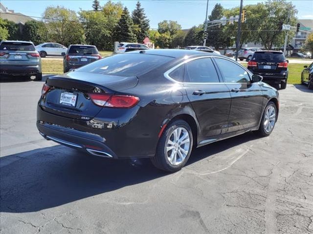 2016 Chrysler 200 Limited